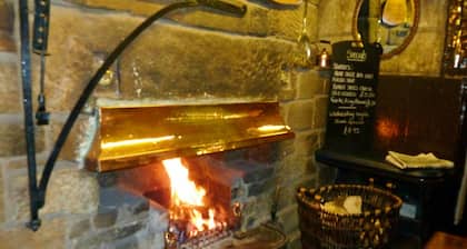 Blacksmiths Arms Inn