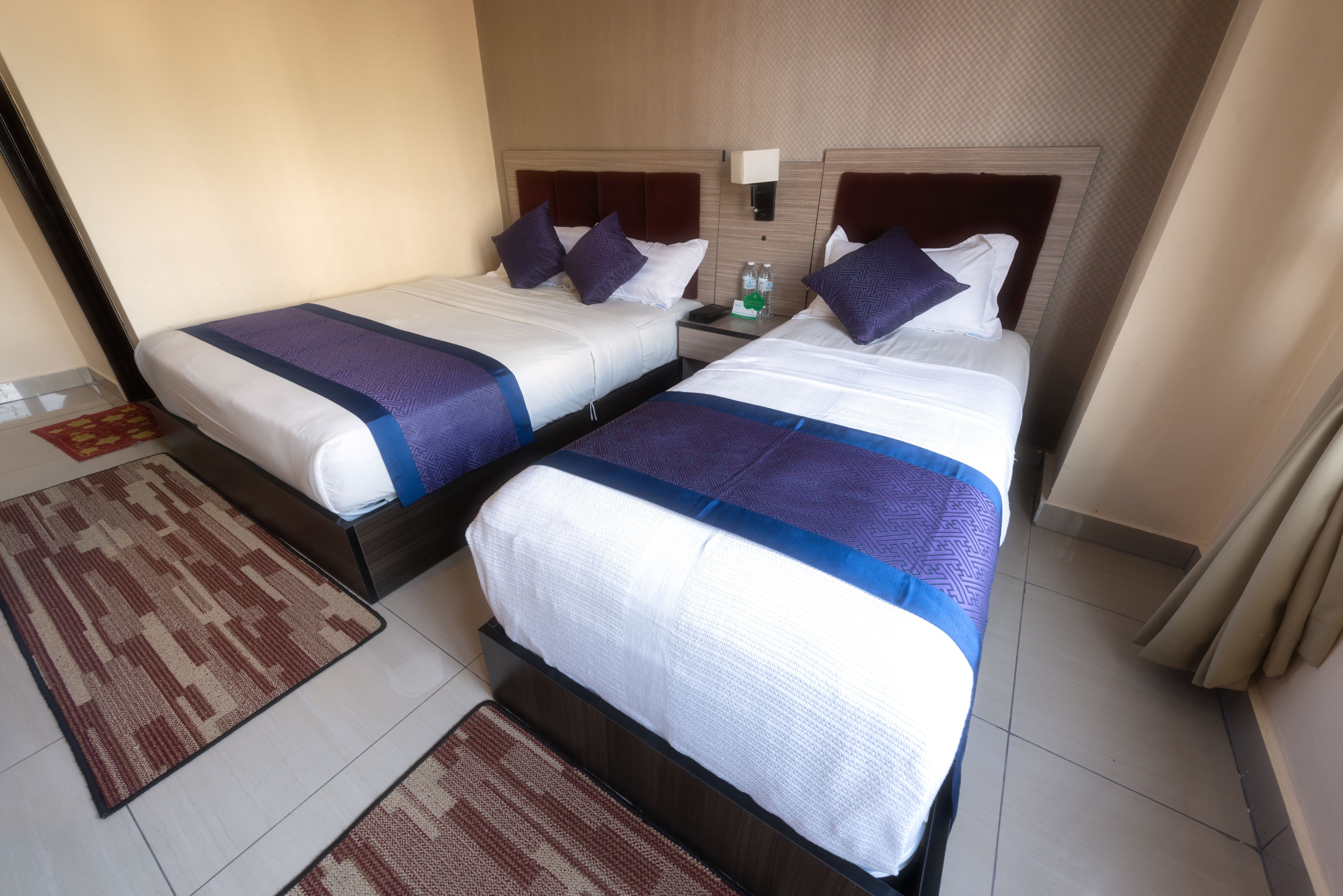 Photo - Dolphin Hotel, Chow Kit Kuala Lumpur