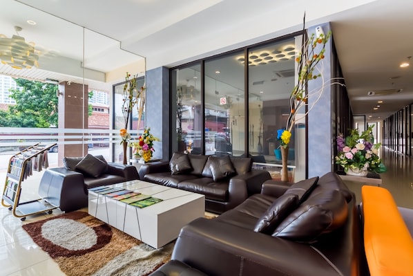 Lobby sitting area - Dolphin Hotel, Chow Kit Kuala Lumpur (Kuala Lumpur)