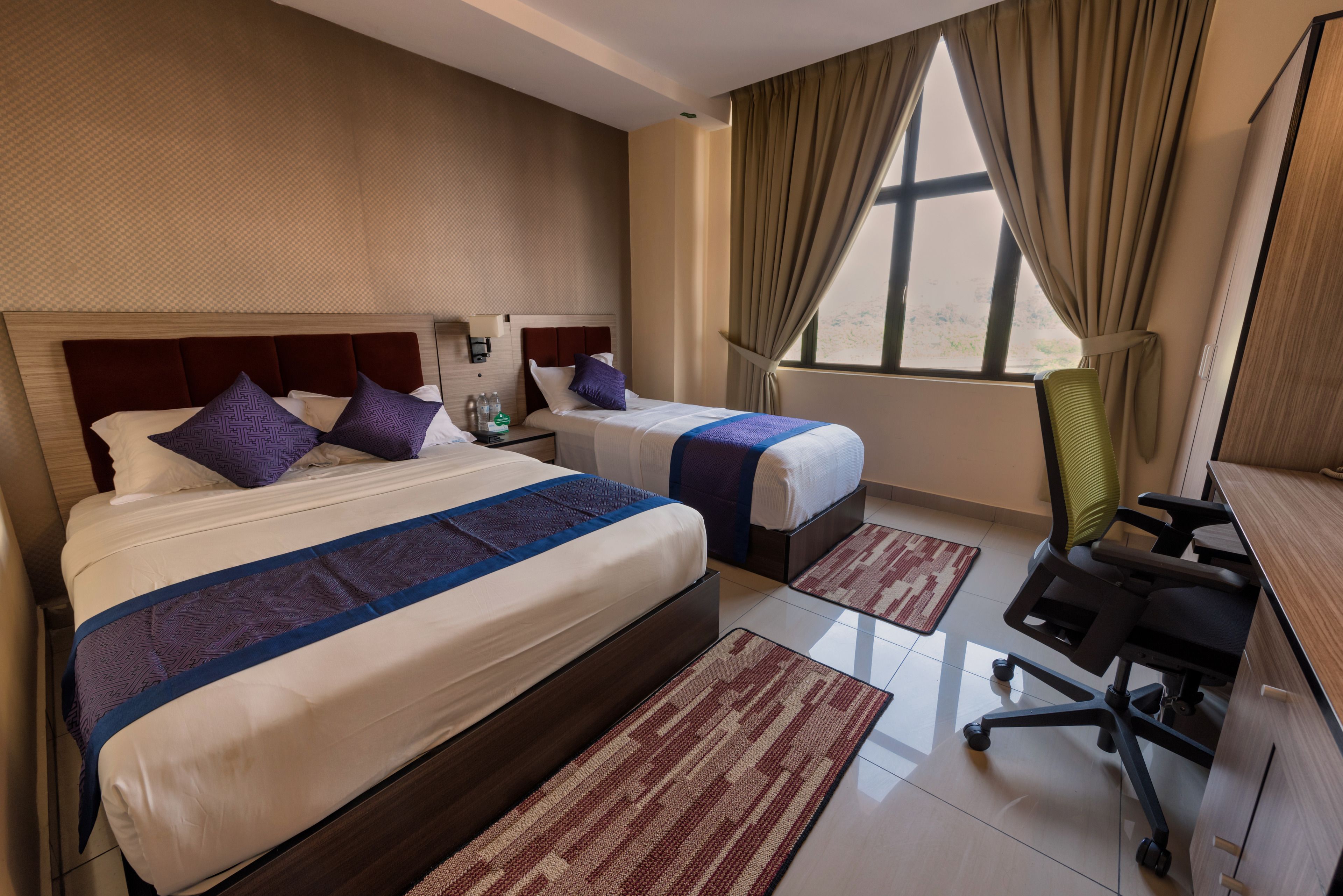 Photo - Dolphin Hotel, Chow Kit Kuala Lumpur