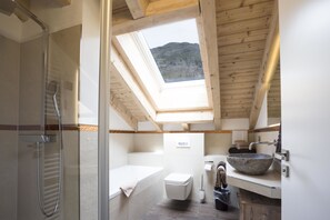 Apartment, 3 Schlafzimmer, Balkon, Bergblick (Matterhorn) | Badezimmer