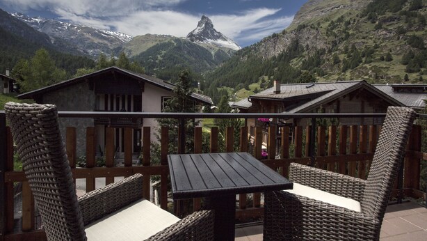 Unclassified image, 1 of 59, button - Haus Andorra (Zermatt)