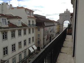 View from property - Lisbon RiverView Hostel (Lisbon)