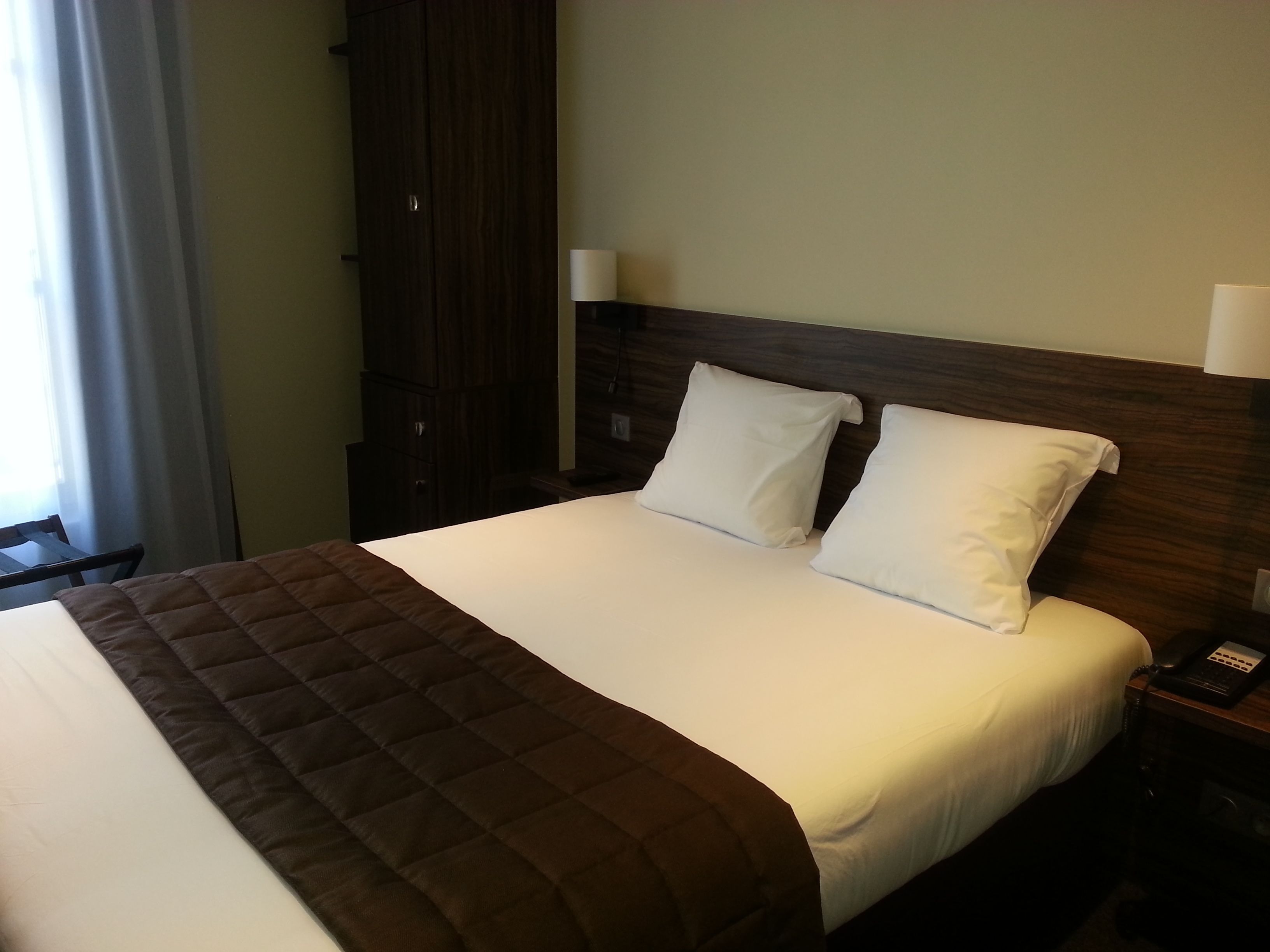 double room | premium bedding, minibar, in-room safe, desk