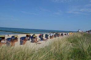 Beach nearby, scuba diving, snorkelling, windsurfing - Hotel Residenz Waldkrone (Kuehlungsborn)