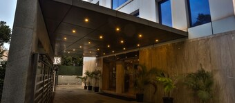 The Iris Hotel
