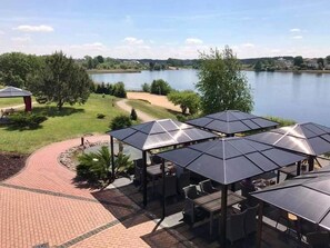 Outdoor dining - Villa Alicante Vilnius (Vilnius)