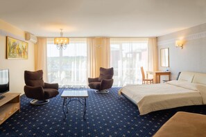 View from property - Villa Alicante & Spa (Vilnius)
