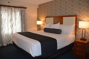 Standard Room, 1 King Bed with Sofa bed | Blackout drapes, iron/ironing board, free WiFi, bed sheets - Wisp Resort (McHenry)