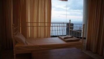 Tempat tidur lipat/tambahan