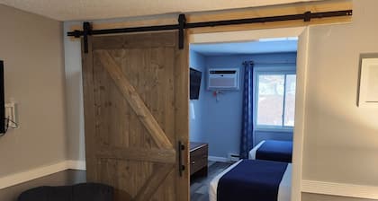 Eastern Inn & Suites