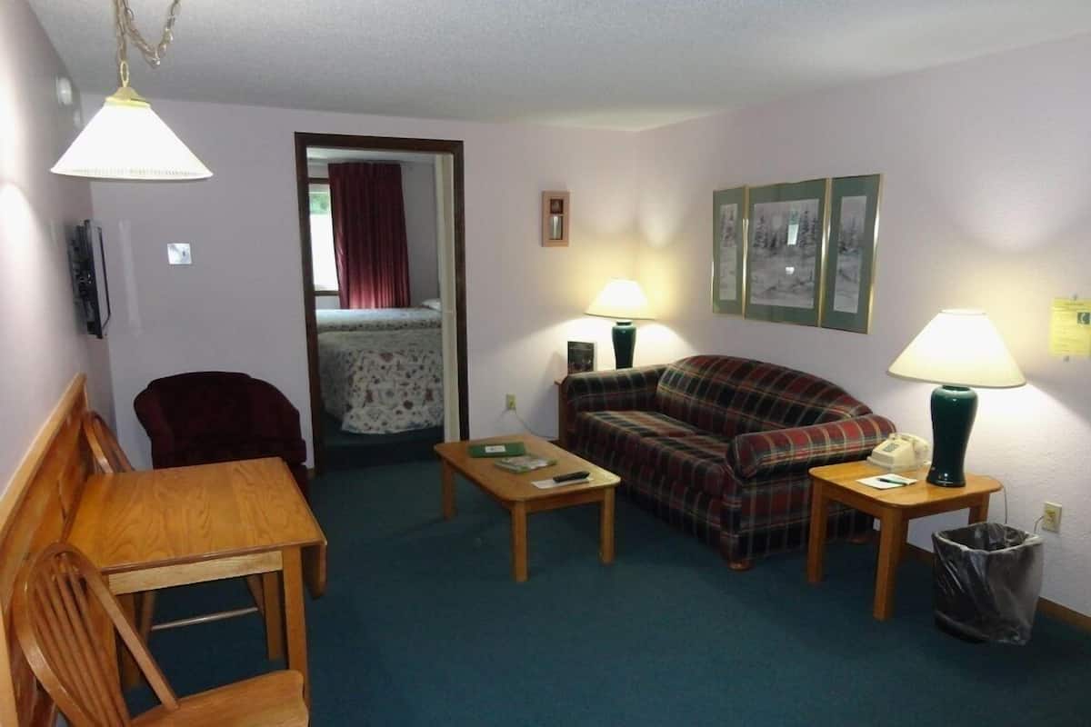 Standard-Suite, 1 Schlafzimmer | 1 Schlafzimmer, Verdunkelungsvorhänge, kostenloses WLAN, Bettwäsche