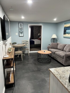 Blackout drapes, free WiFi, bed sheets - Eastern Inn & Suites (North Conway)