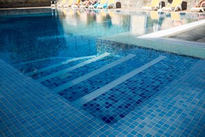 Udendørs pool