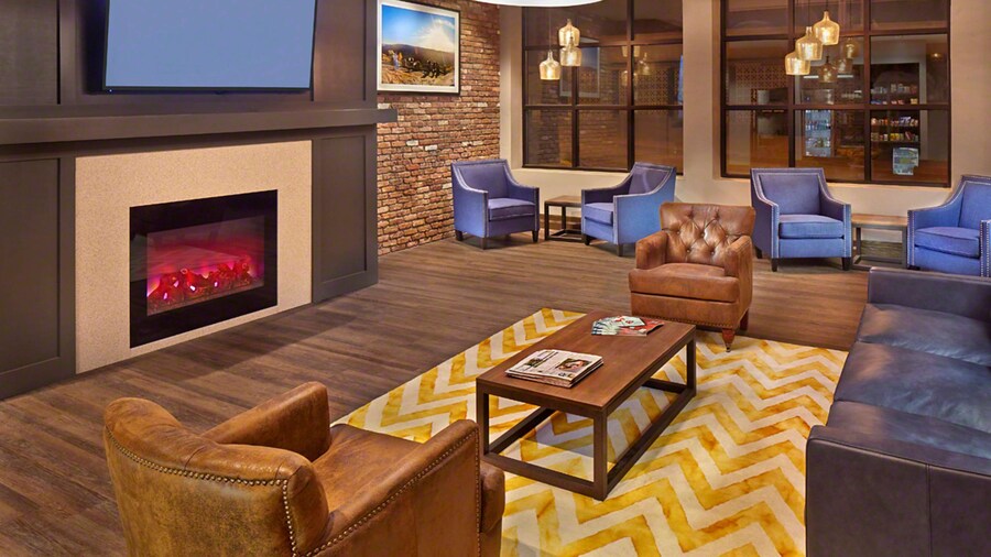 Scholar Morgantown, Tapestry Collection by Hilton