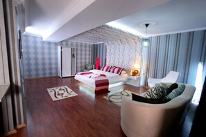Suite Deluxe | Caja de seguridad en la habitación y insonorización
