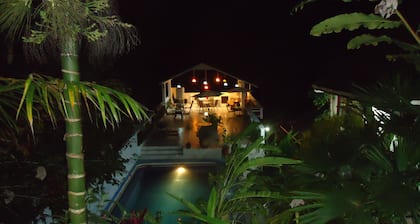 Hotel Mandarina