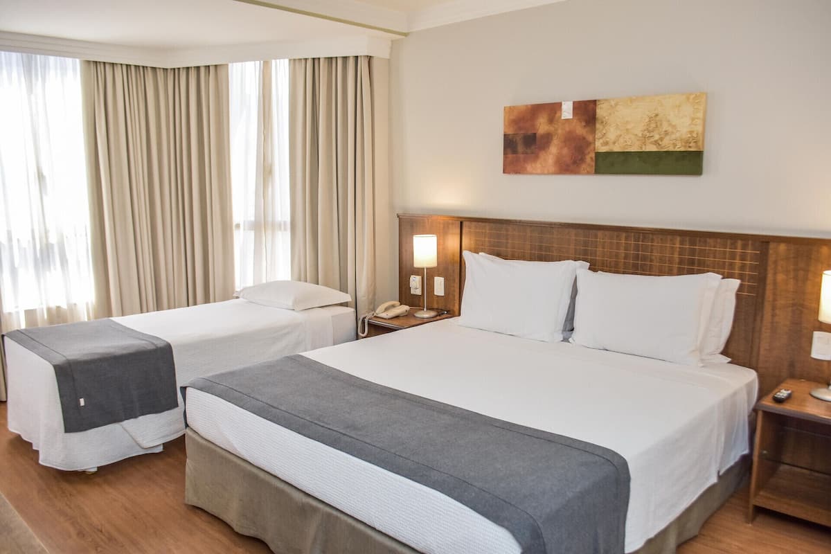 1 soveværelse, minibar, pengeskab på værelset, skrivebord