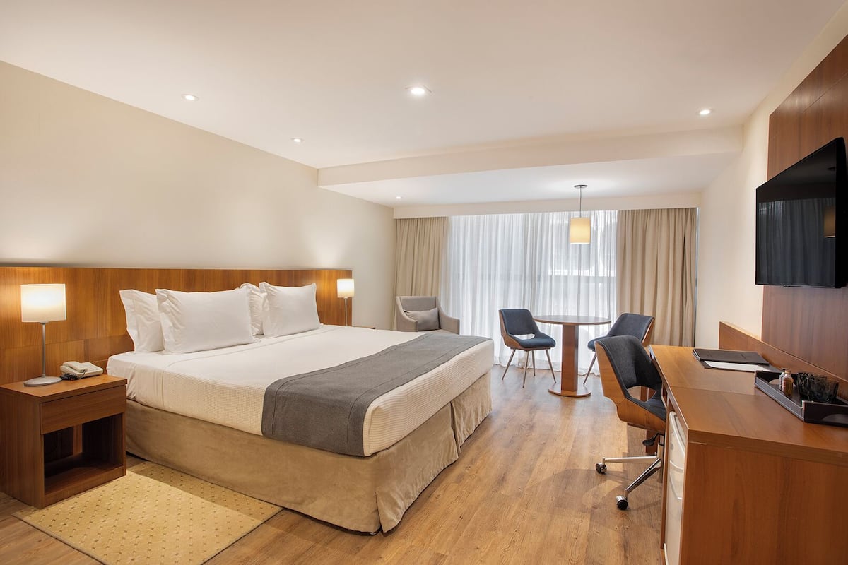 1 bedroom, minibar, in-room safe, desk