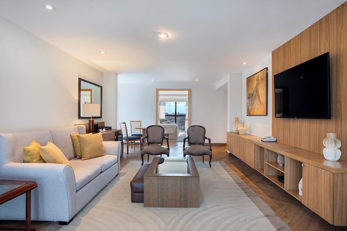 1 soveværelse, minibar, pengeskab på værelset, skrivebord