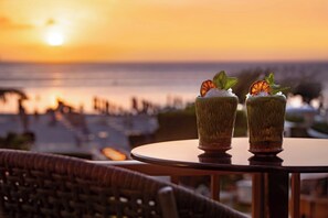4 restaurants, breakfast, lunch, dinner served; Italian cuisine - The Ritz-Carlton, Aruba (Noord)