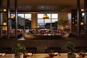 4 间餐厅,供应早餐、午餐和晚餐,意大利菜