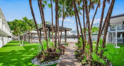 Casey Key Resorts - Mainland