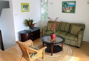 Apartment, 1 Bedroom | Living area