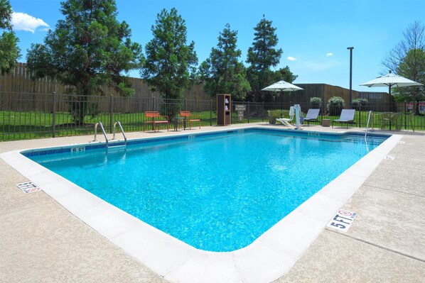 季節限定屋外プール