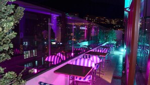 Bar (en la propiedad)