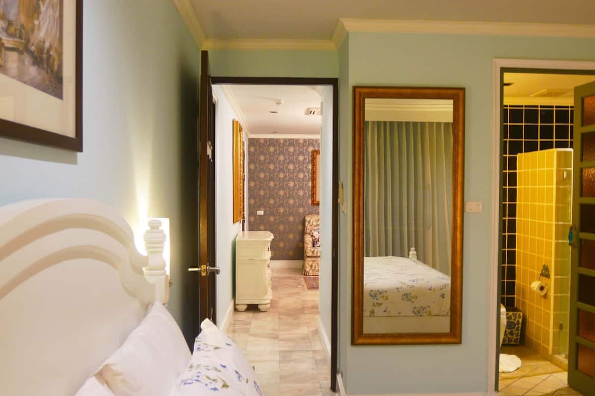 Minibar, lit dâappoint (supplĂ©ment), accĂšs au Wi-Fi (inclus)