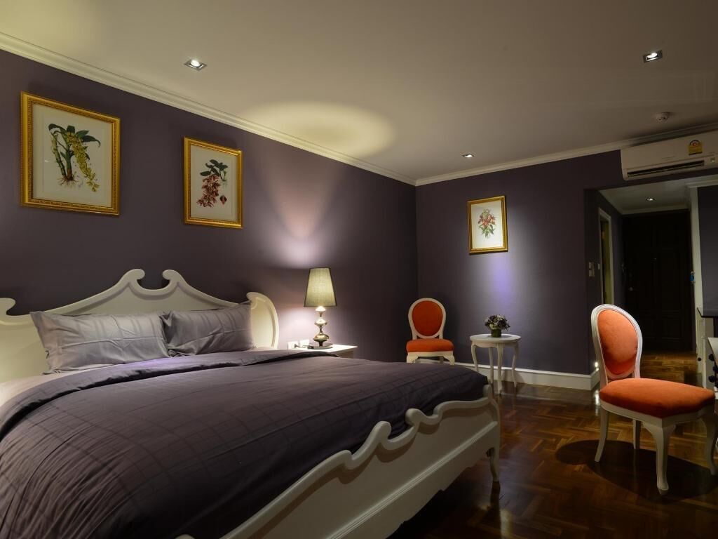 Minibar, rollaway beds, free WiFi, bed sheets