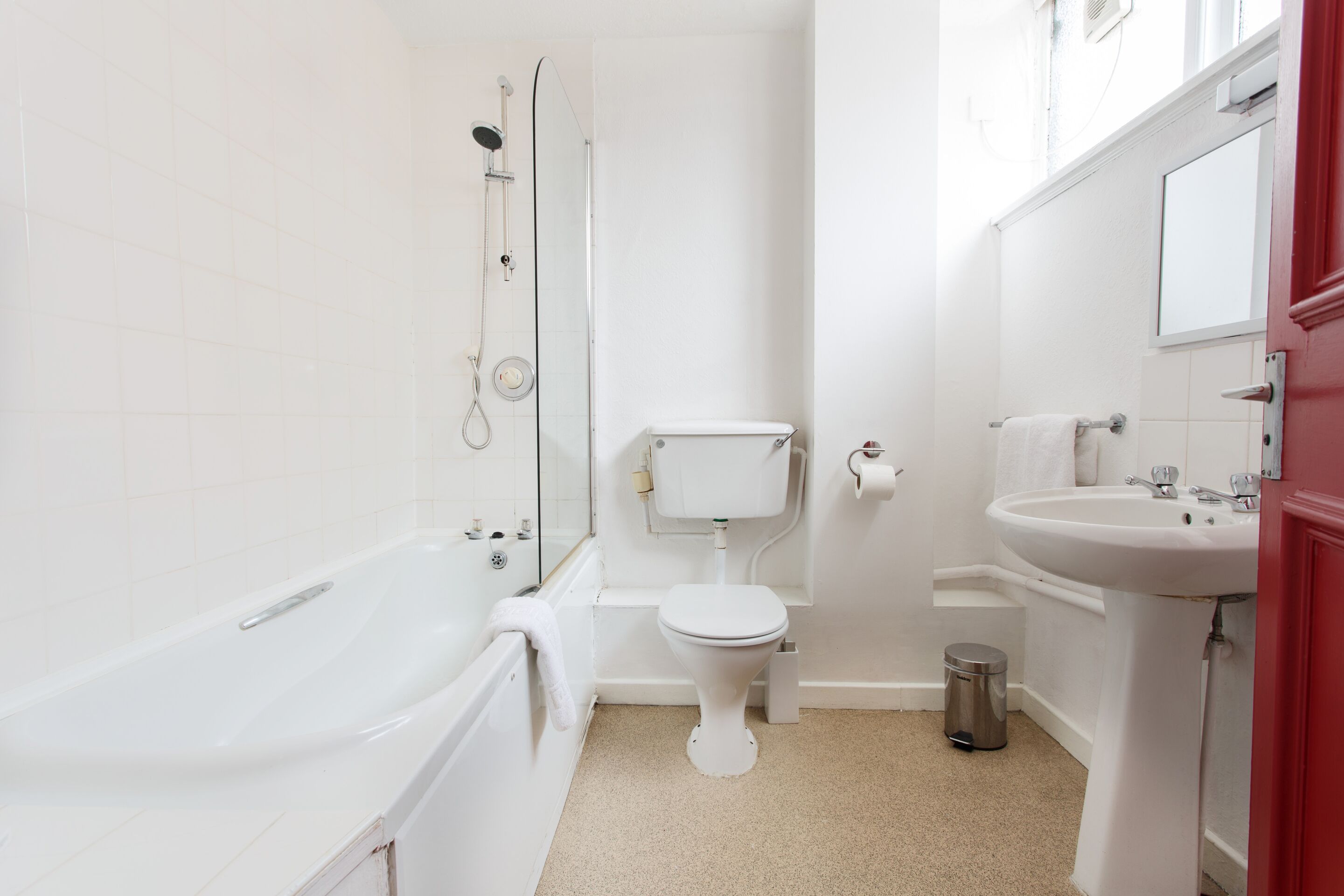 Foto - The Saddle Inn