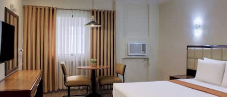 Deluxe Room, 1 Double Bed