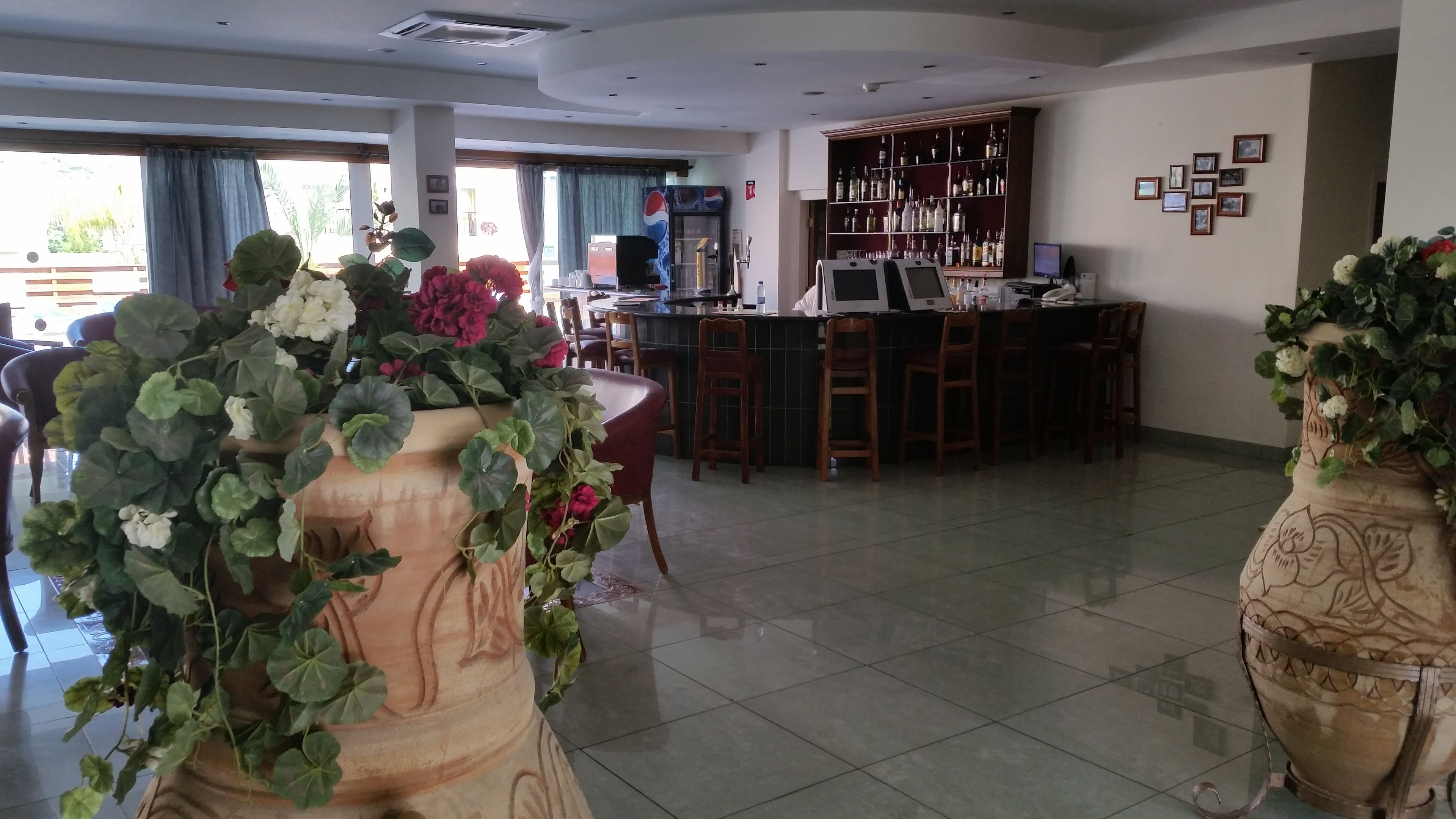 Photo - M. Moniatis Hotel