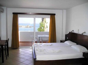 Χρηματοκιβώτιο στο δωμάτιο, σίδερο/σιδερώστρα