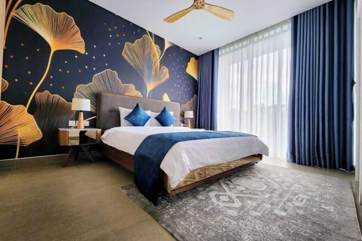 3 bedrooms, minibar, in-room safe, desk