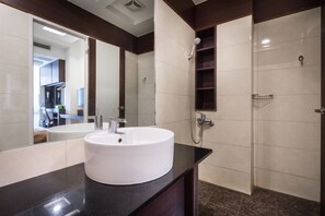Standard-Zweibettzimmer, 2 Einzelbetten | Badezimmer