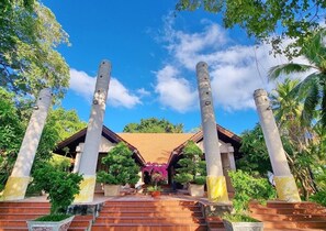 Mặt tiền nơi lưu trú