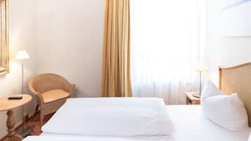 Standard Room, 1 Twin Bed | Hypo-allergenic bedding, desk, blackout drapes, soundproofing