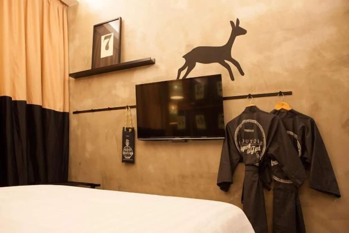 1 Schlafzimmer, hochwertige Bettwaren, Minibar, Zimmersafe