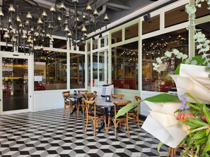 Daily continental breakfast for a fee - M Boutique Hotel (Ipoh)