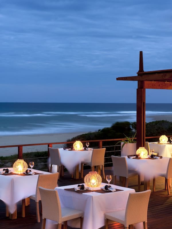 2 restaurants, breakfast, lunch, dinner served; Portuguese cuisine