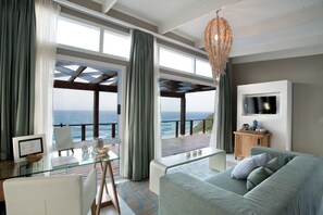 Televisión, estación para iPod, libros