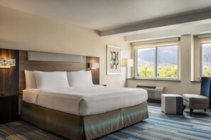 Literie de qualité, bureau, espace de travail pour ordinateurs portables