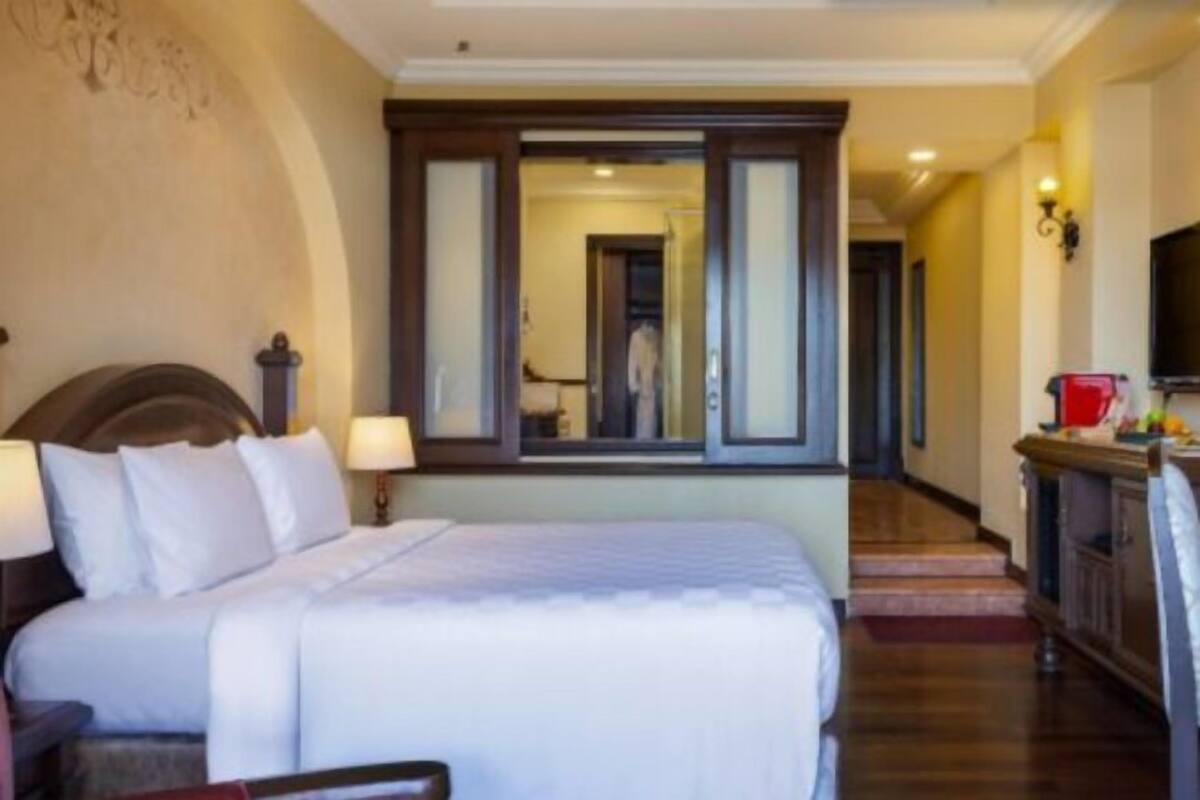 Cubrecamas, colchones Select Comfort y minibar