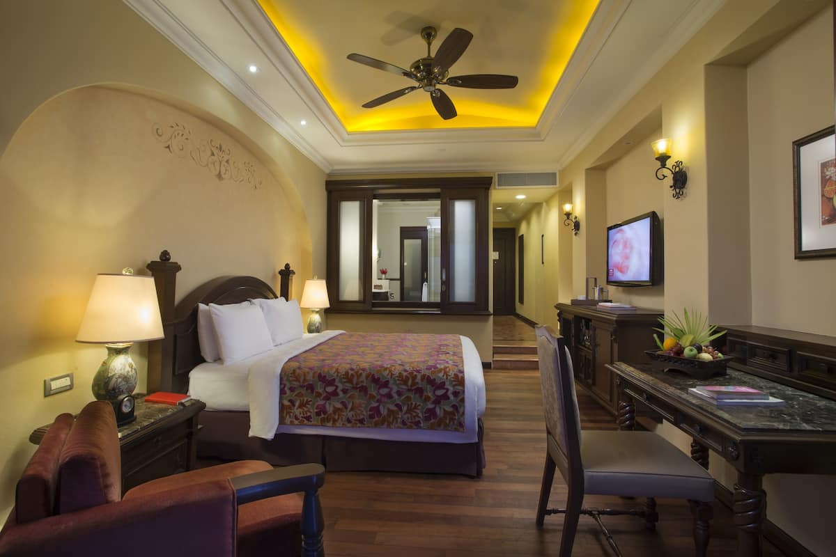 down duvets, select comfort beds, minibar, in-room safe