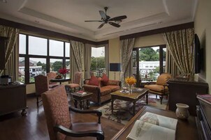 Cheng Ho Suite, 2 Bedrooms | Living room | 42-inch LCD TV with satellite channels, TV, DVD player