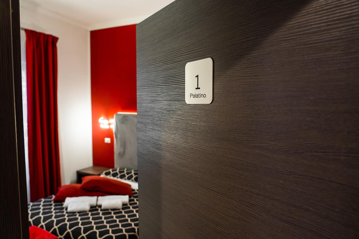 Ropa de cama de alta calidad, edredón y minibar