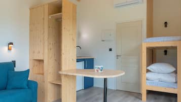 2 chambres, literie de qualité supérieure, rideaux occultants